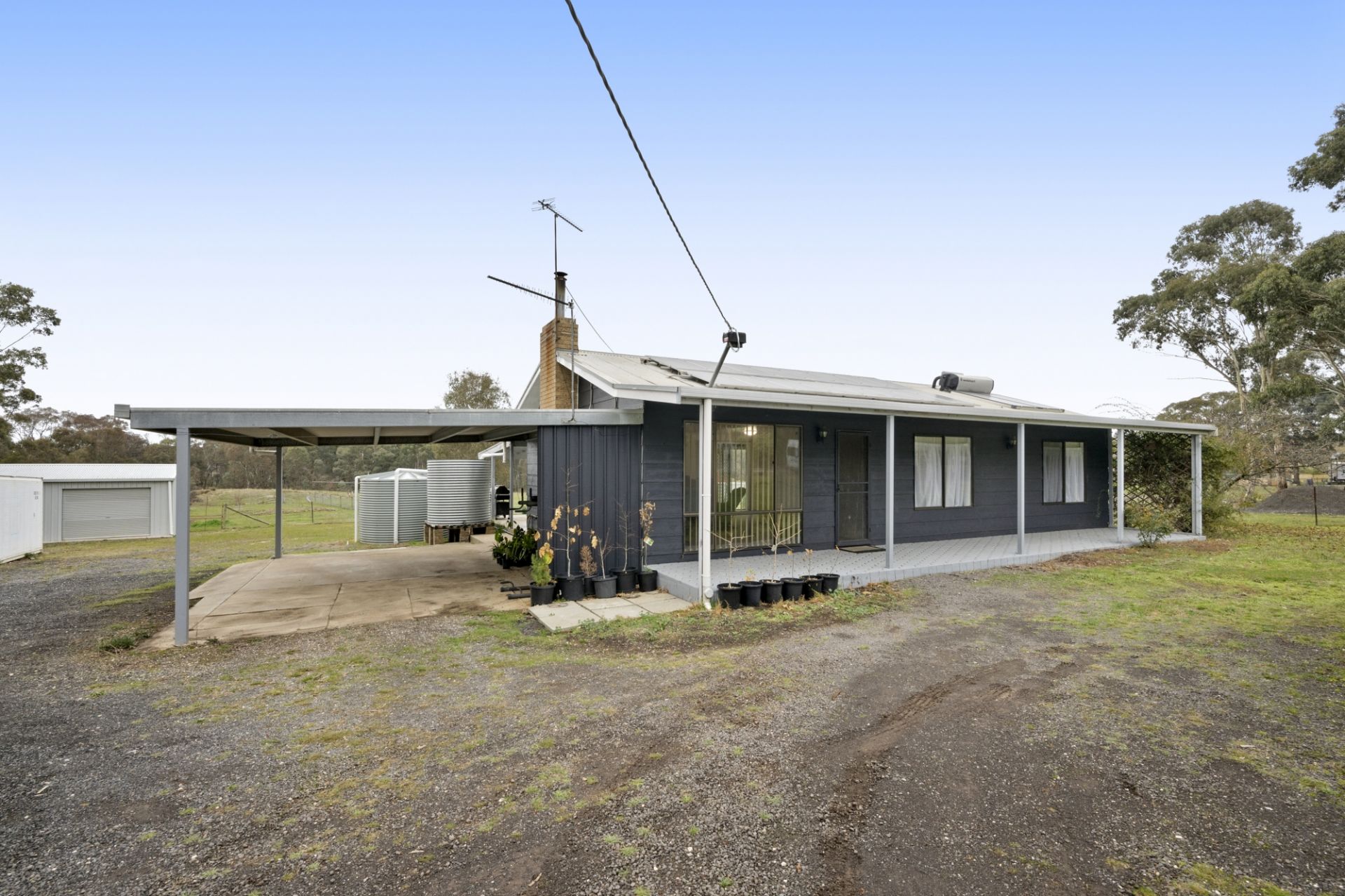 44 Menzies Drive, Daisy Hill - Thumbnail 3