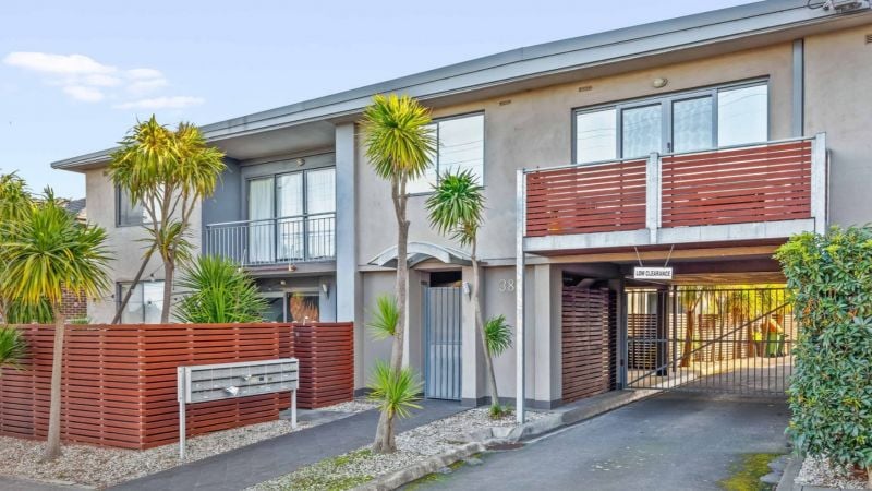 9/383 Gilbert Road, Preston