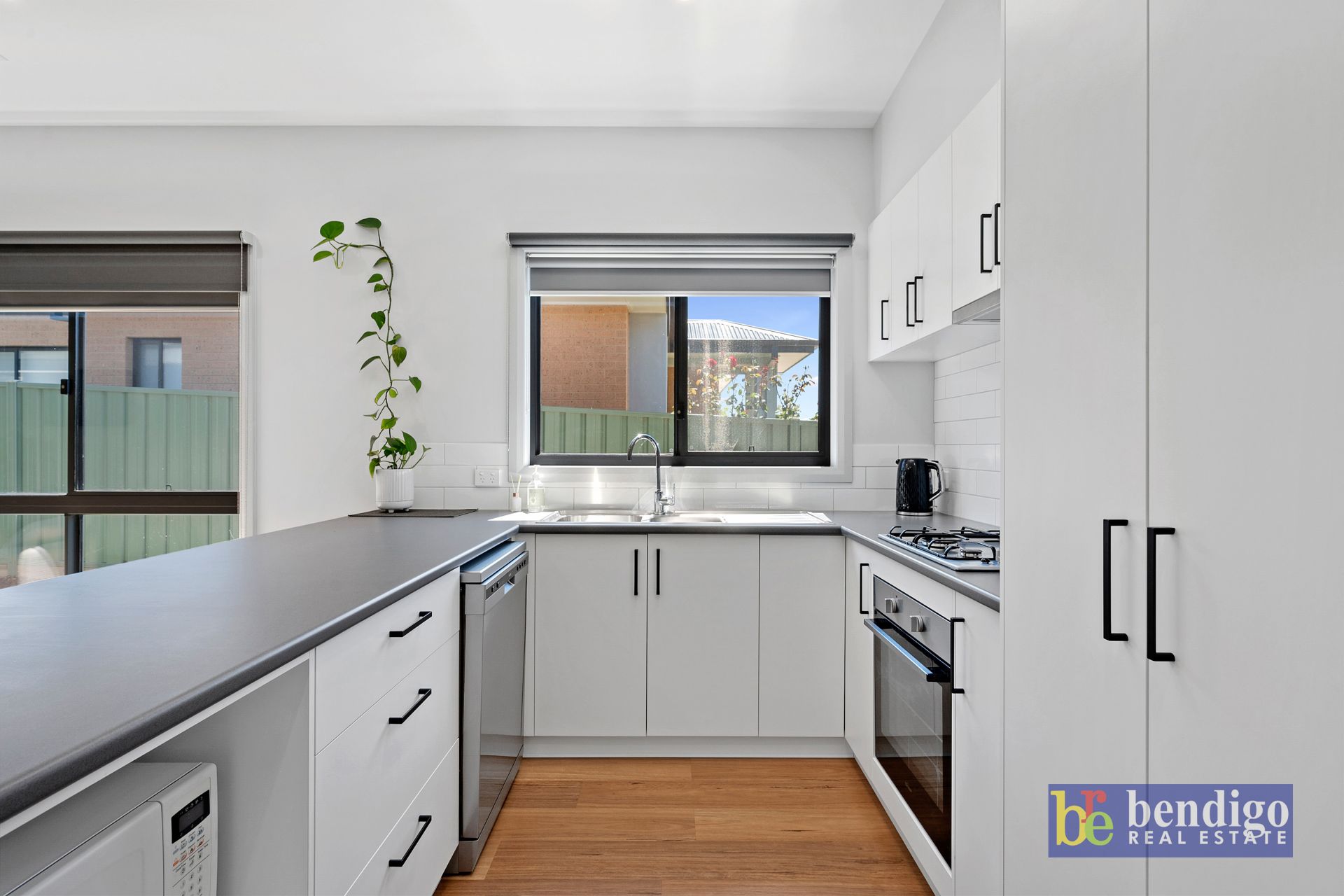 27 Robert Street Kangaroo Flat VIC, Flat - Thumbnail 5