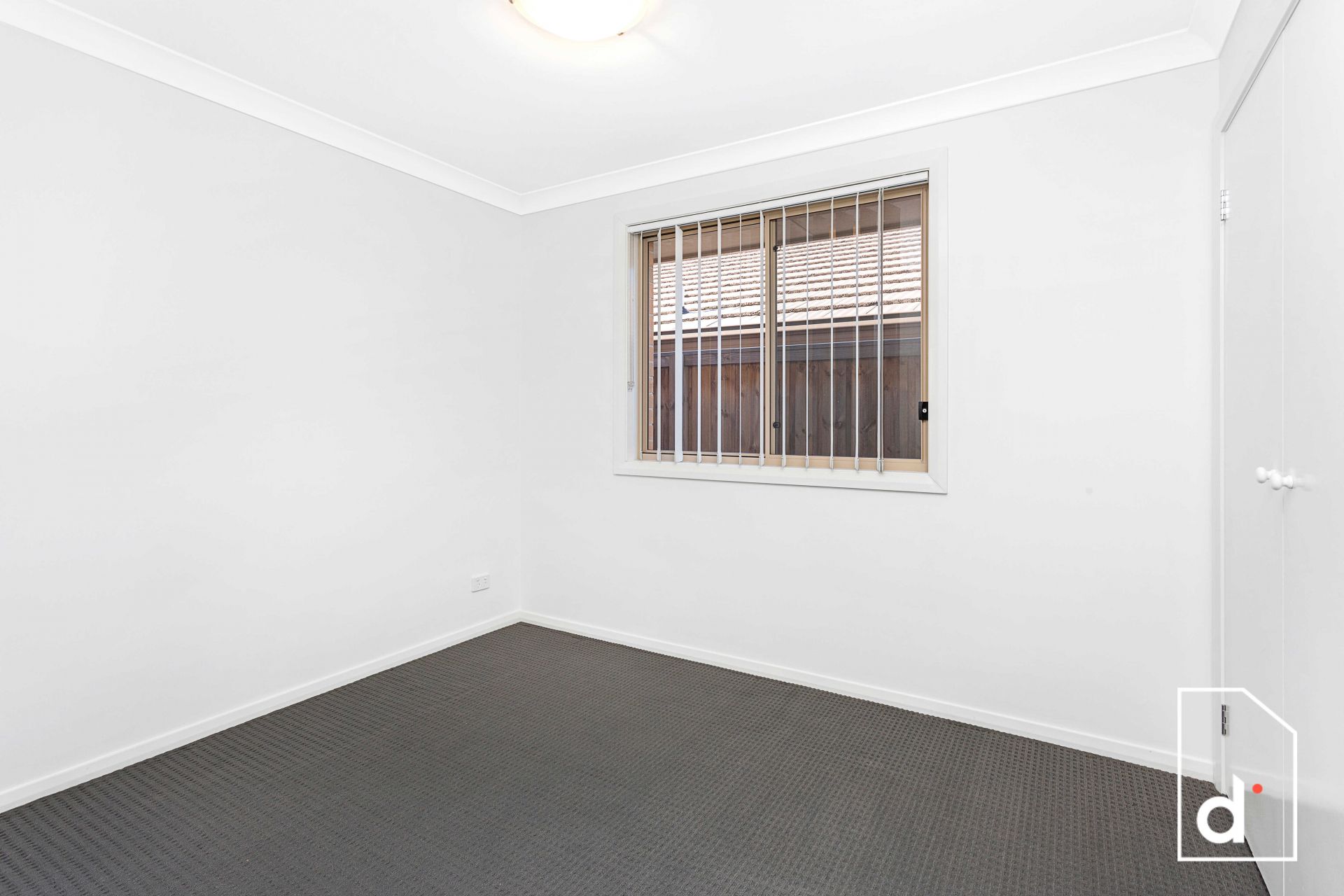 27 Churchill Circuit, Barrack Heights NSW