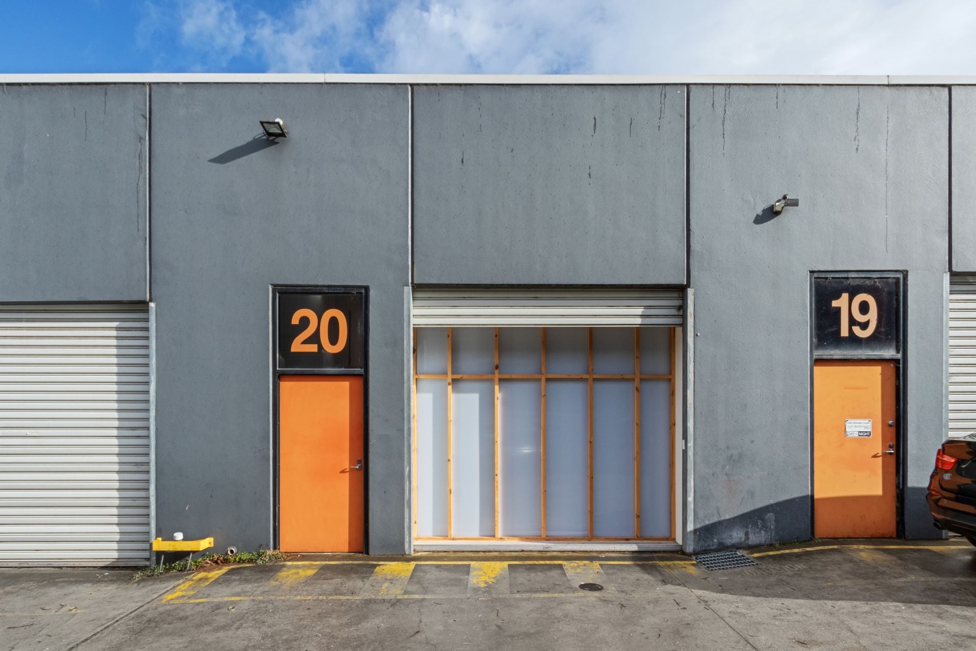 SUITS OWNER OCCUPIERS OR INVESTORS