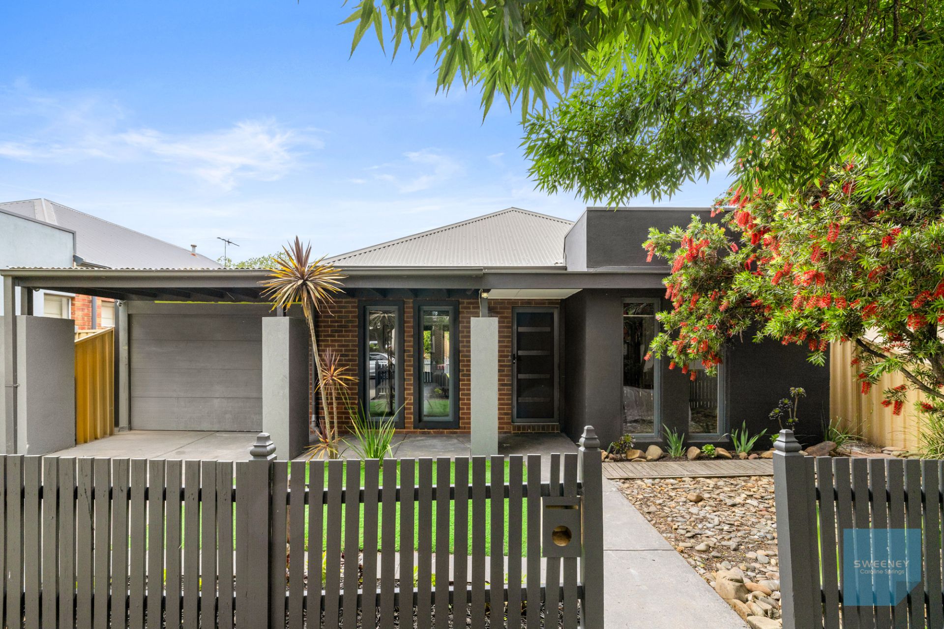 5 Orrong Parade, Caroline Springs - Thumbnail 2