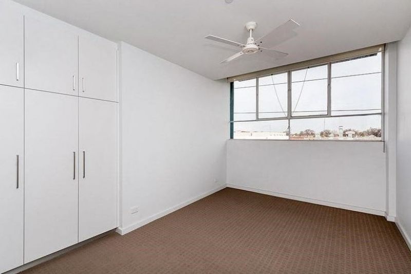 Timeless Warehouse Living in the Heart of Collingwood