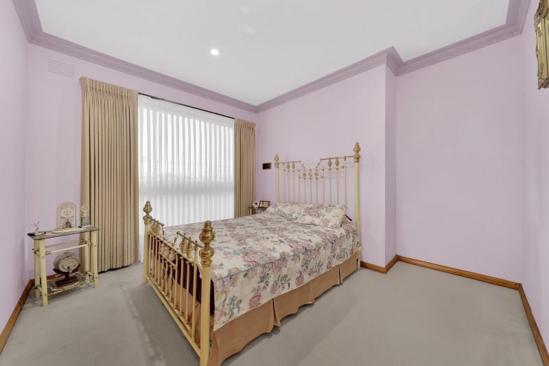 17 Woodleigh Street, Thomastown