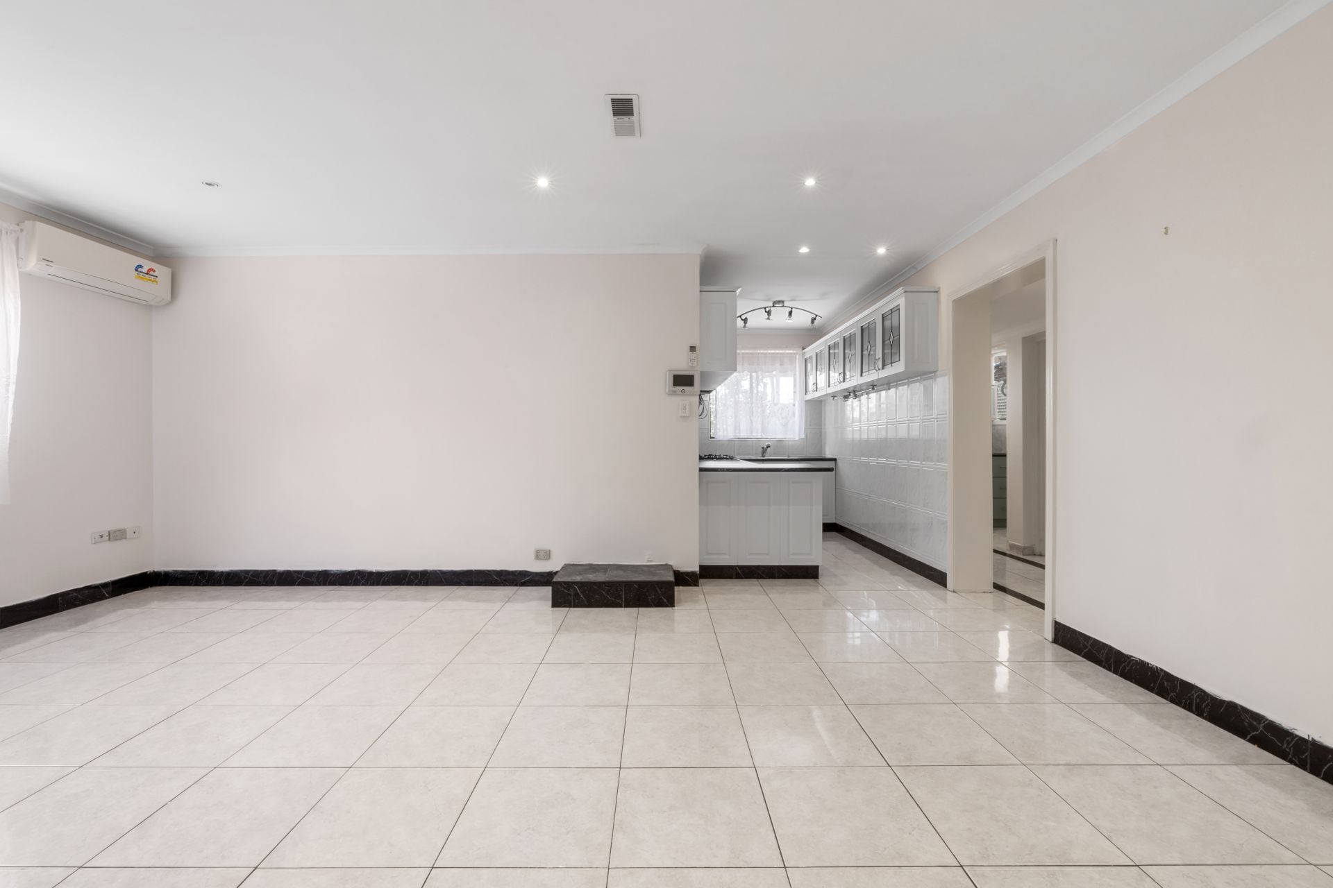 Beautifully Presented 2-Bedroom Unit | Reservoir | Bills Included