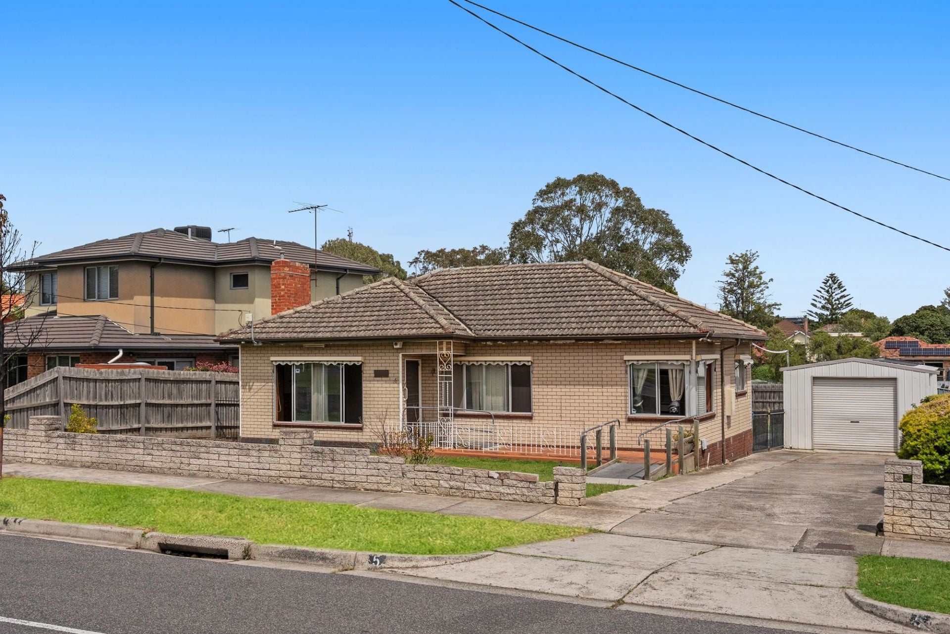 Executors Auction  .... The Power of Land - 819m2