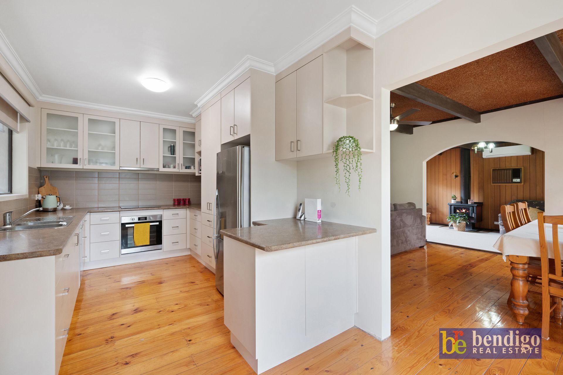 82 Crusoe Road Kangaroo Flat VIC, Flat - Thumbnail 2