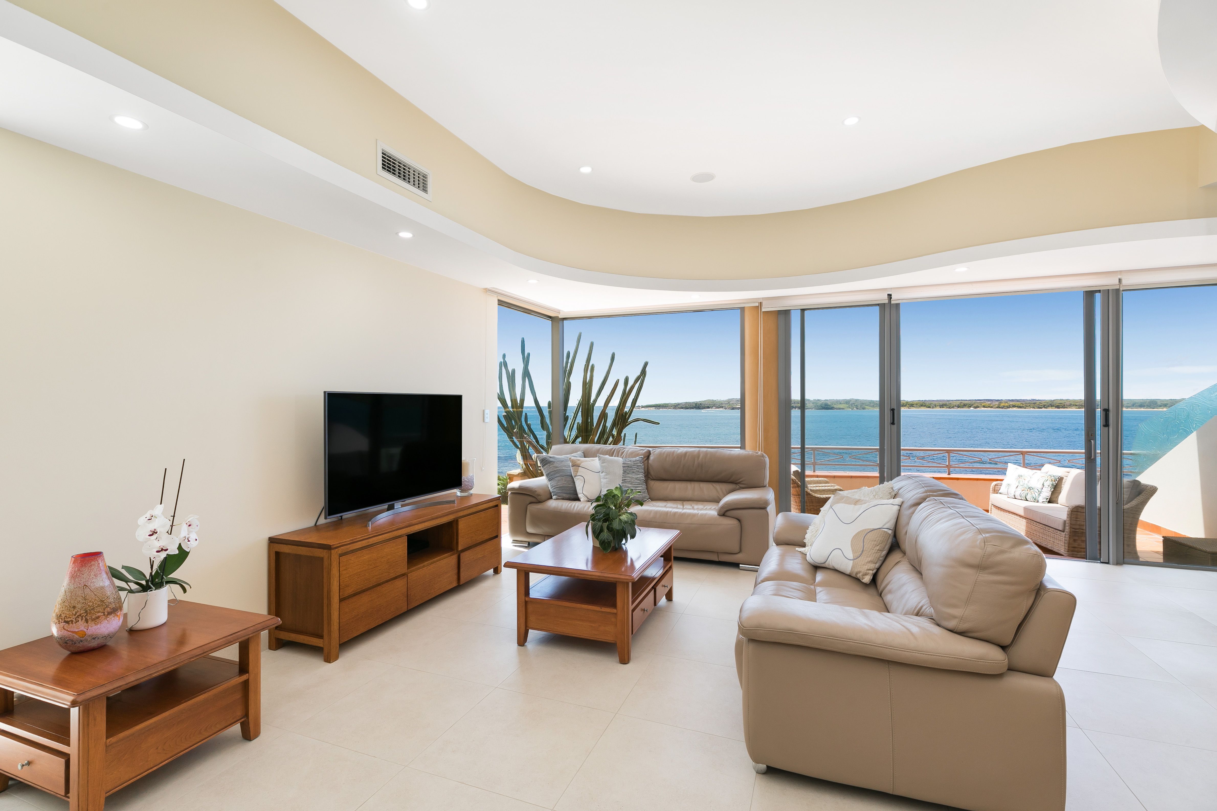 1/8 Glaisher Parade CRONULLA 2230