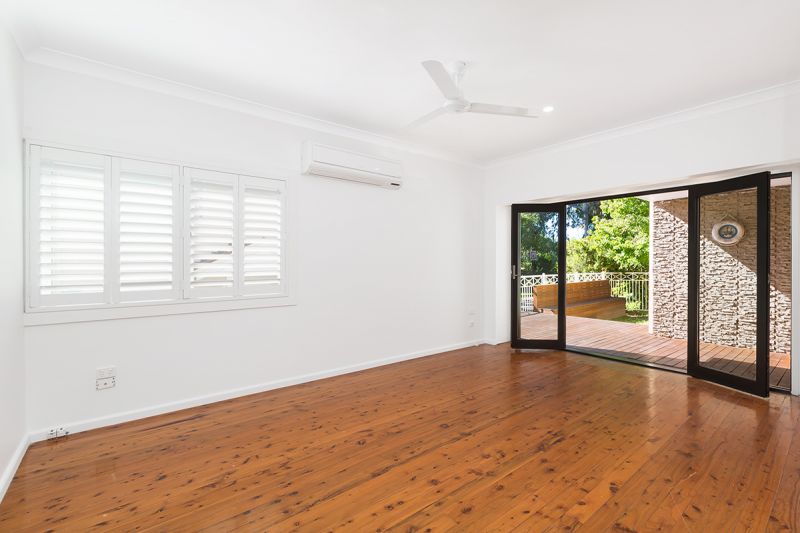 1/1-3 Hughes Street, WOOLOOWARE, Woolooware - Thumbnail 2