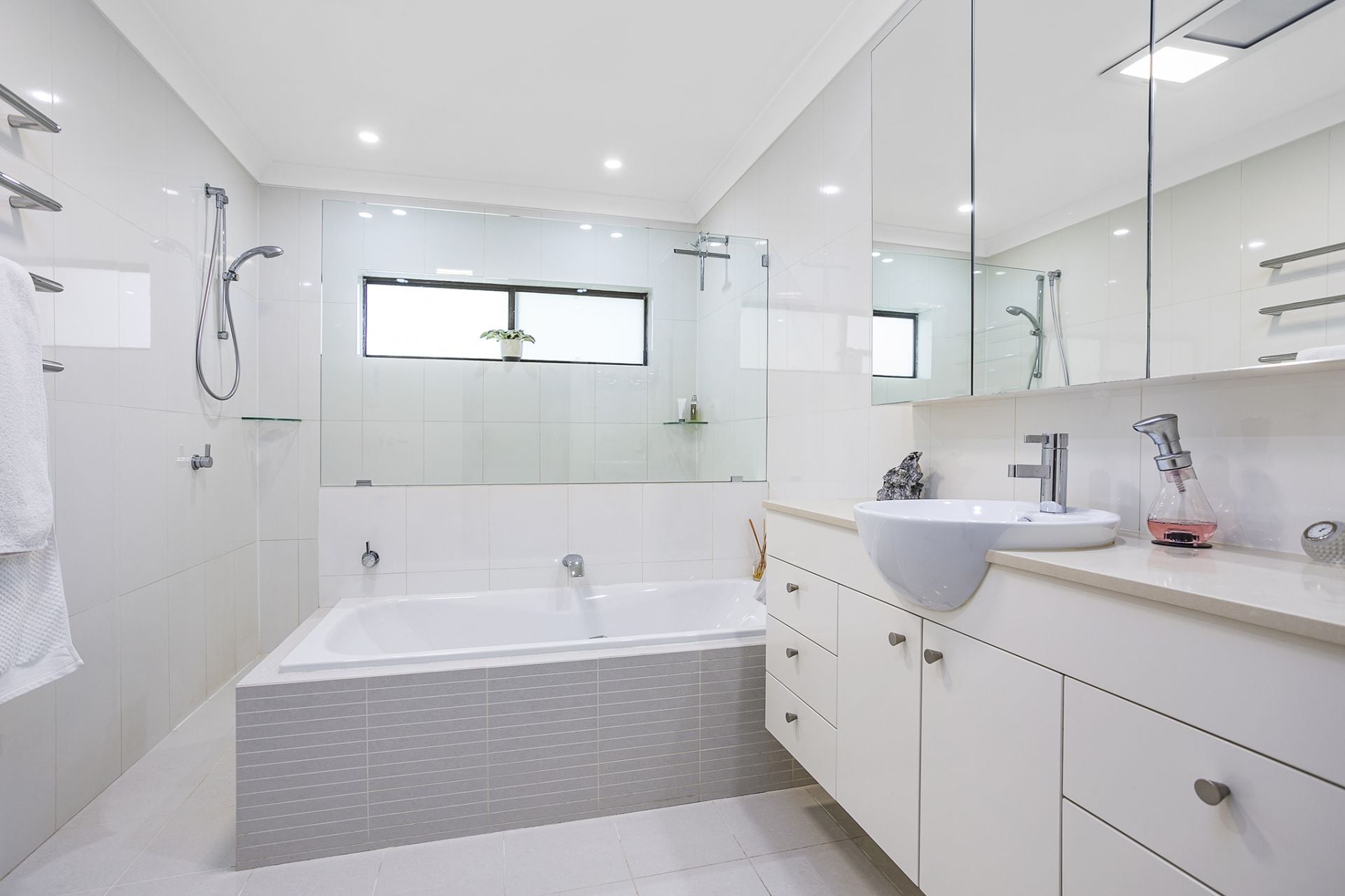 13 Stirling Avenue Kirrawee NSW, Kirrawee - Thumbnail 8