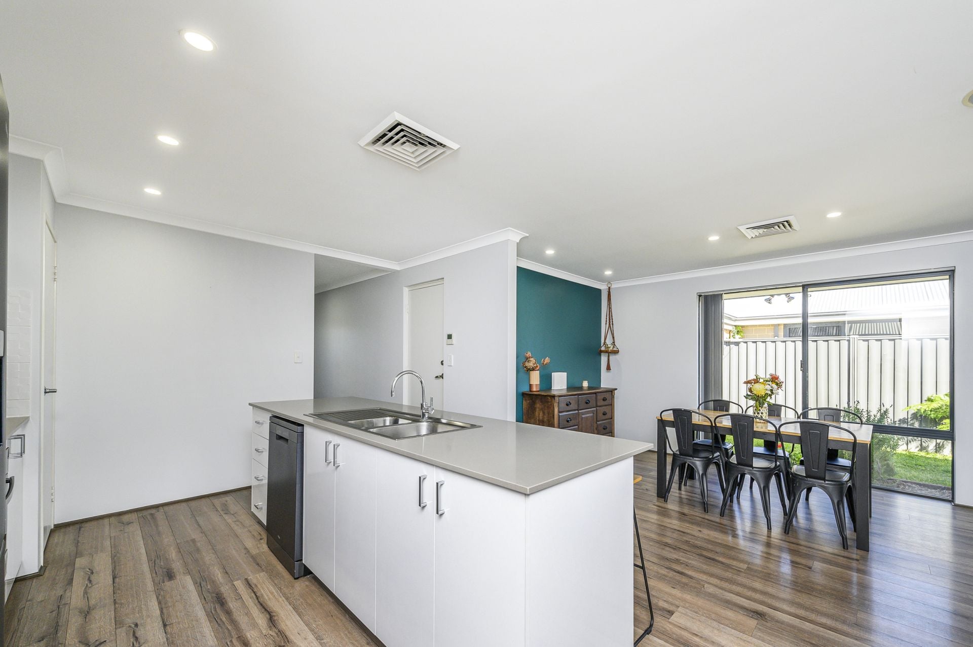 12 Relic Boulevard Aveley WA, Aveley - Thumbnail 5