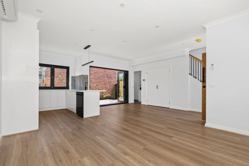 3/19 Storey Road, Reservoir