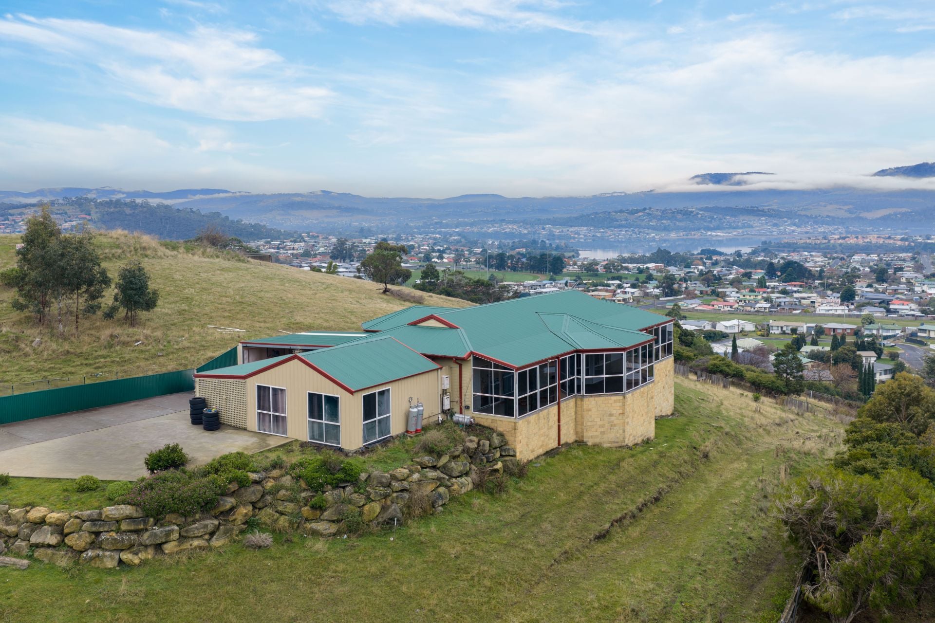 118 Branscombe Road Claremont TAS, Claremont - Image 1