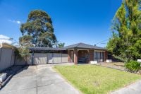 2 Trotting Place, Epping