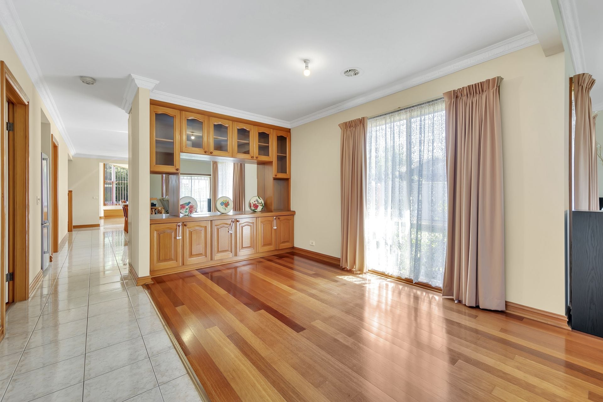 A Practical Family Friendly Option With Side-Access