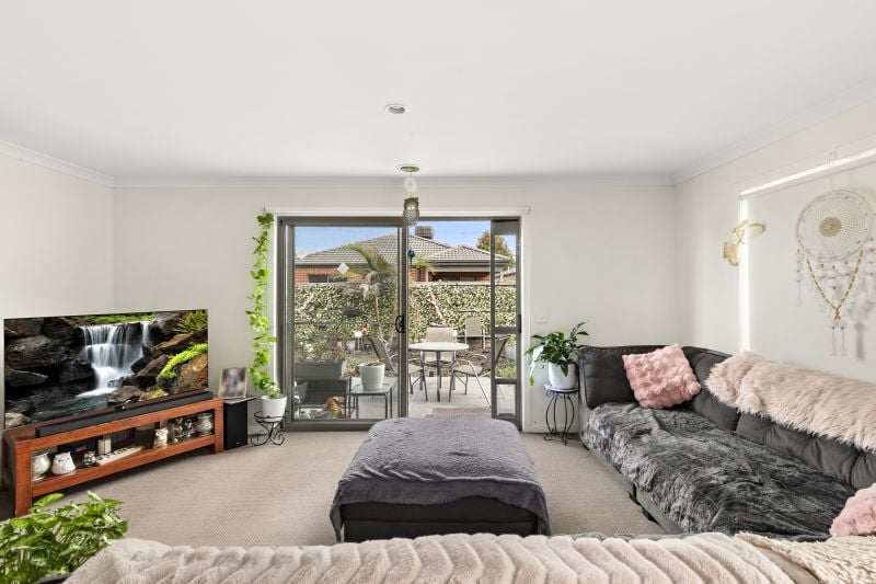 13 Bassetts Road, Doreen