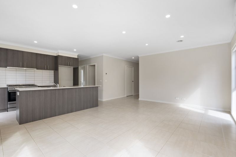 11 Scuffam Street, Mernda