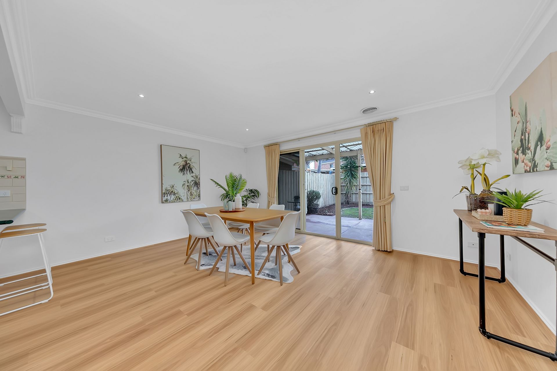 Impeccable Townhouse Set Amongst Convenient Surrounds