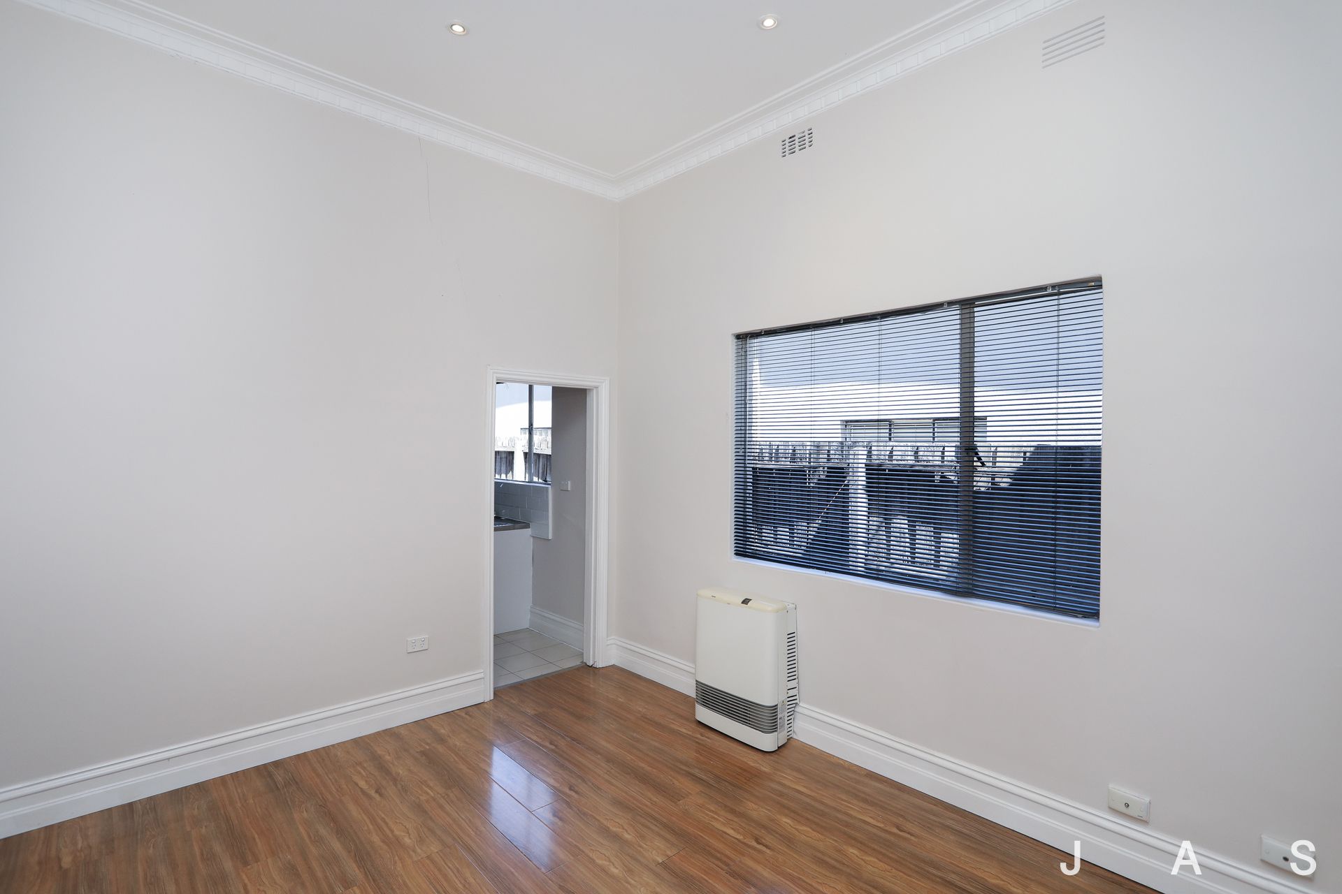 196 Pin Oak Crescent Flemington VIC, Flemington - Thumbnail 7