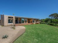 9 Marcia Avenue, Rye, Rye - Thumbnail 2