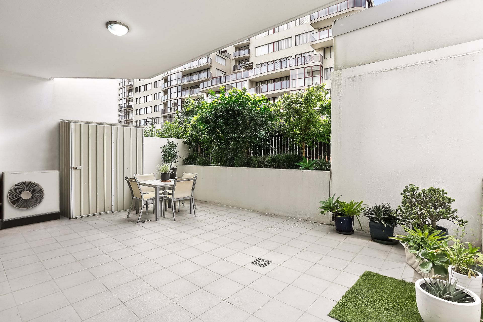 Bondi Junction, Bondi Junction, Bondi Junction - Thumbnail 2