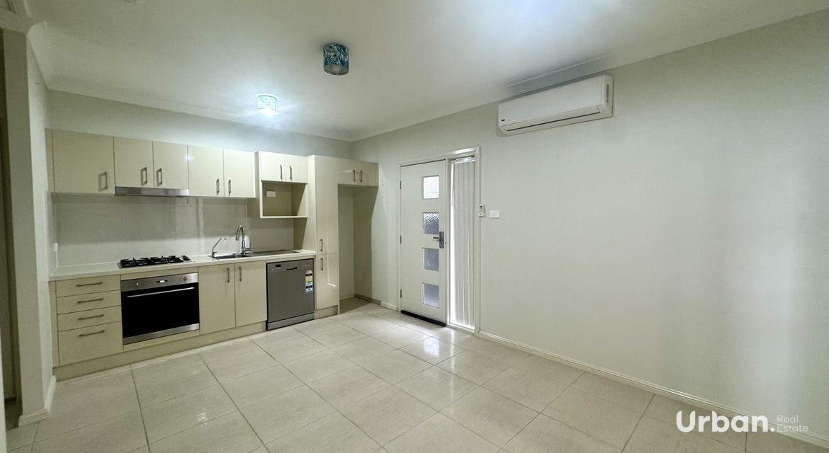 Denham Court 52 Plumegrass Avenue