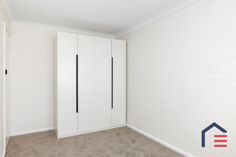 9J/59 Tenth Avenue, Inglewood