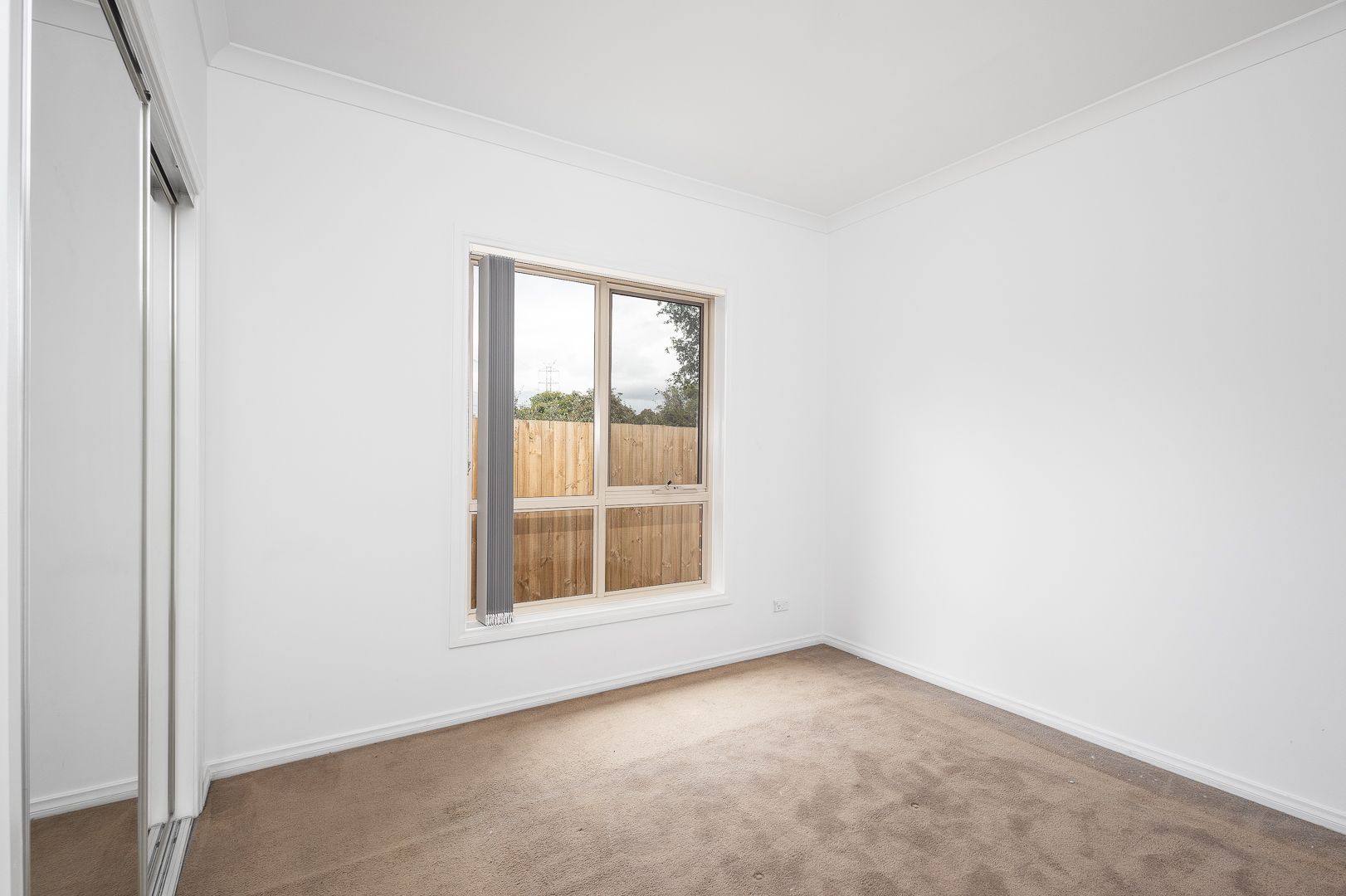 Hidden Gem: 2-Bedroom Unit