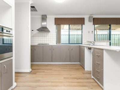 14 Tozer Loop, Atwell