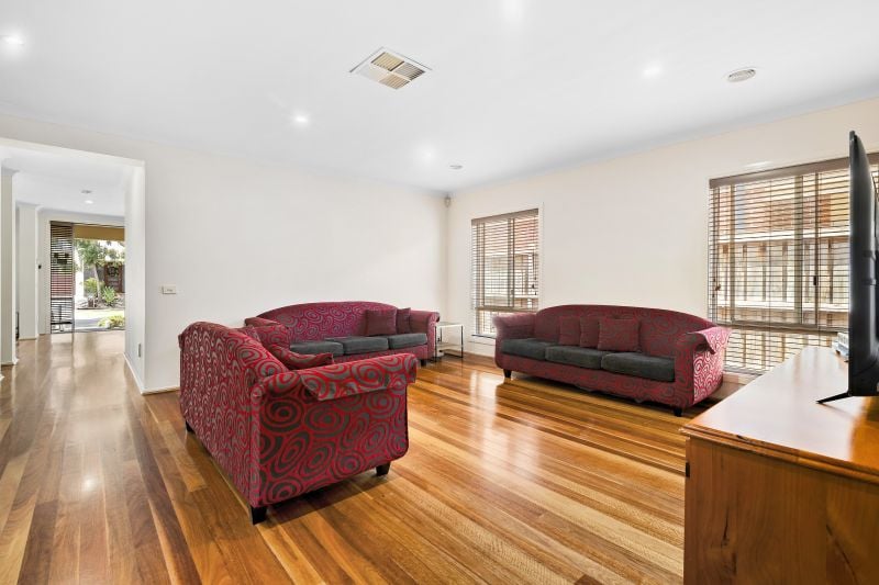 35 Suncroft Drive, Lalor