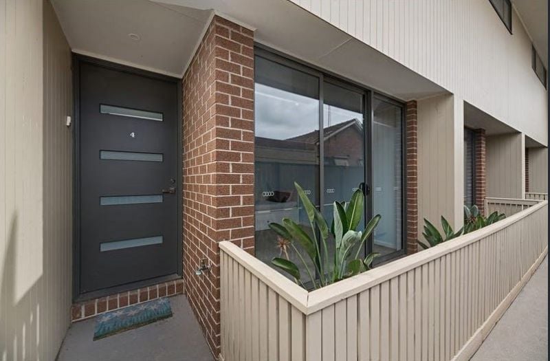 4/110 Albert Street, Preston