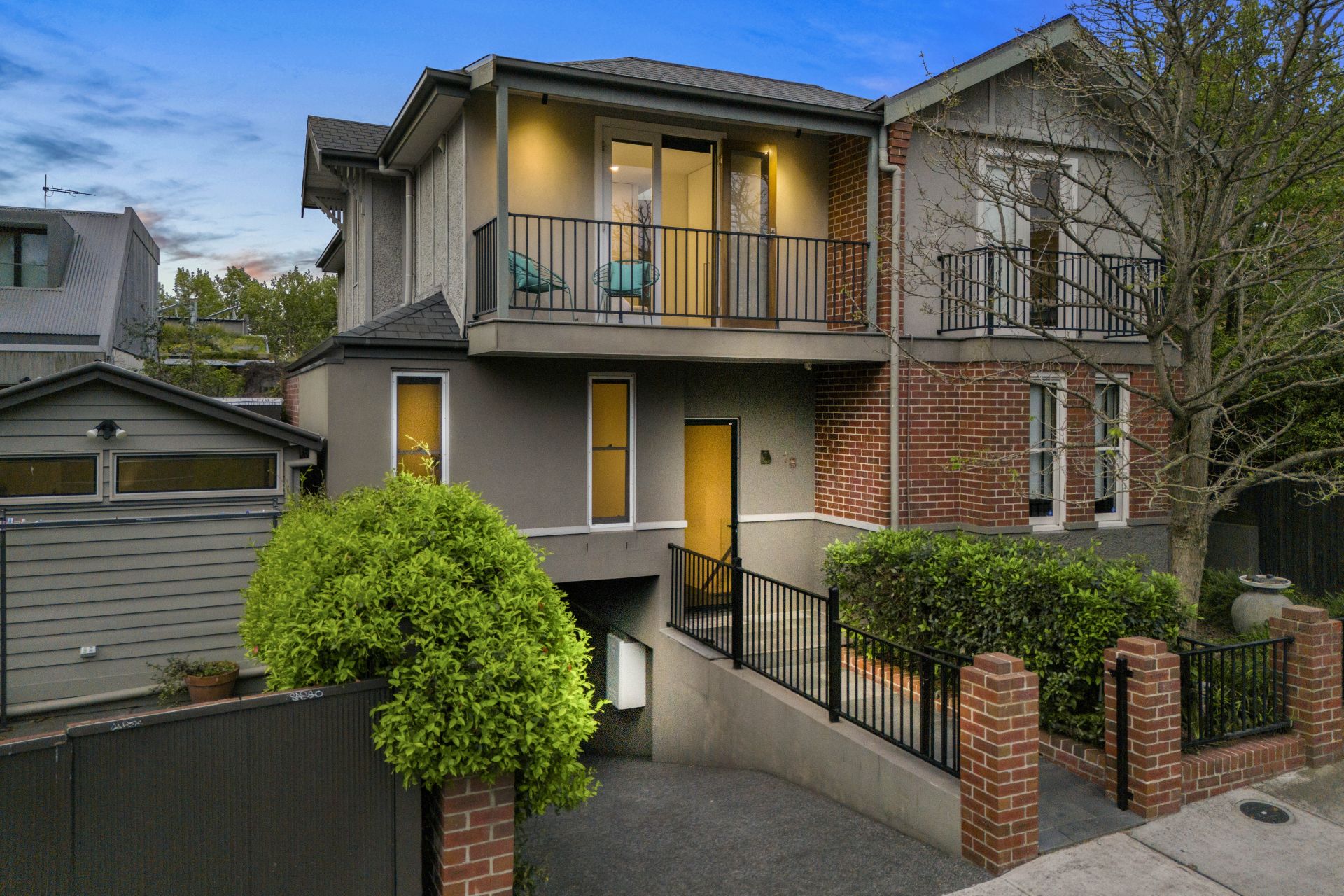 Large Terrace Living Near Merri Creek