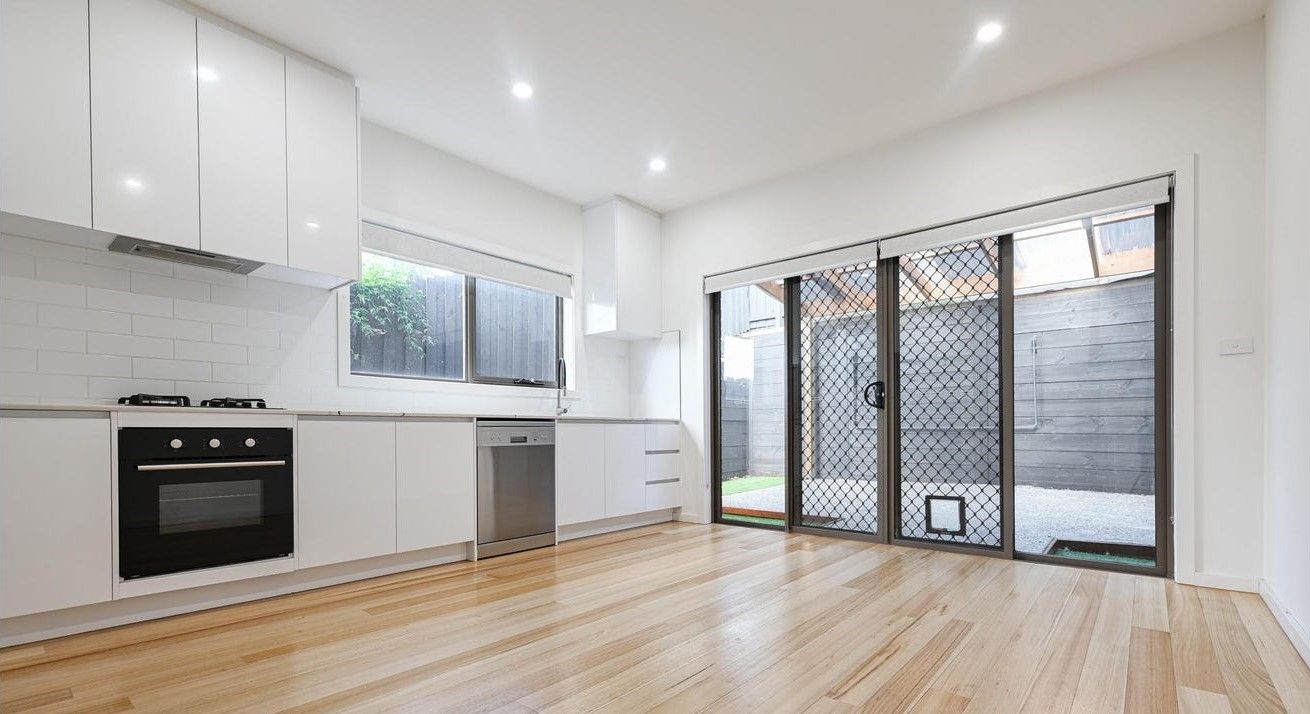 Two Bedroom Spacious Townhouse!