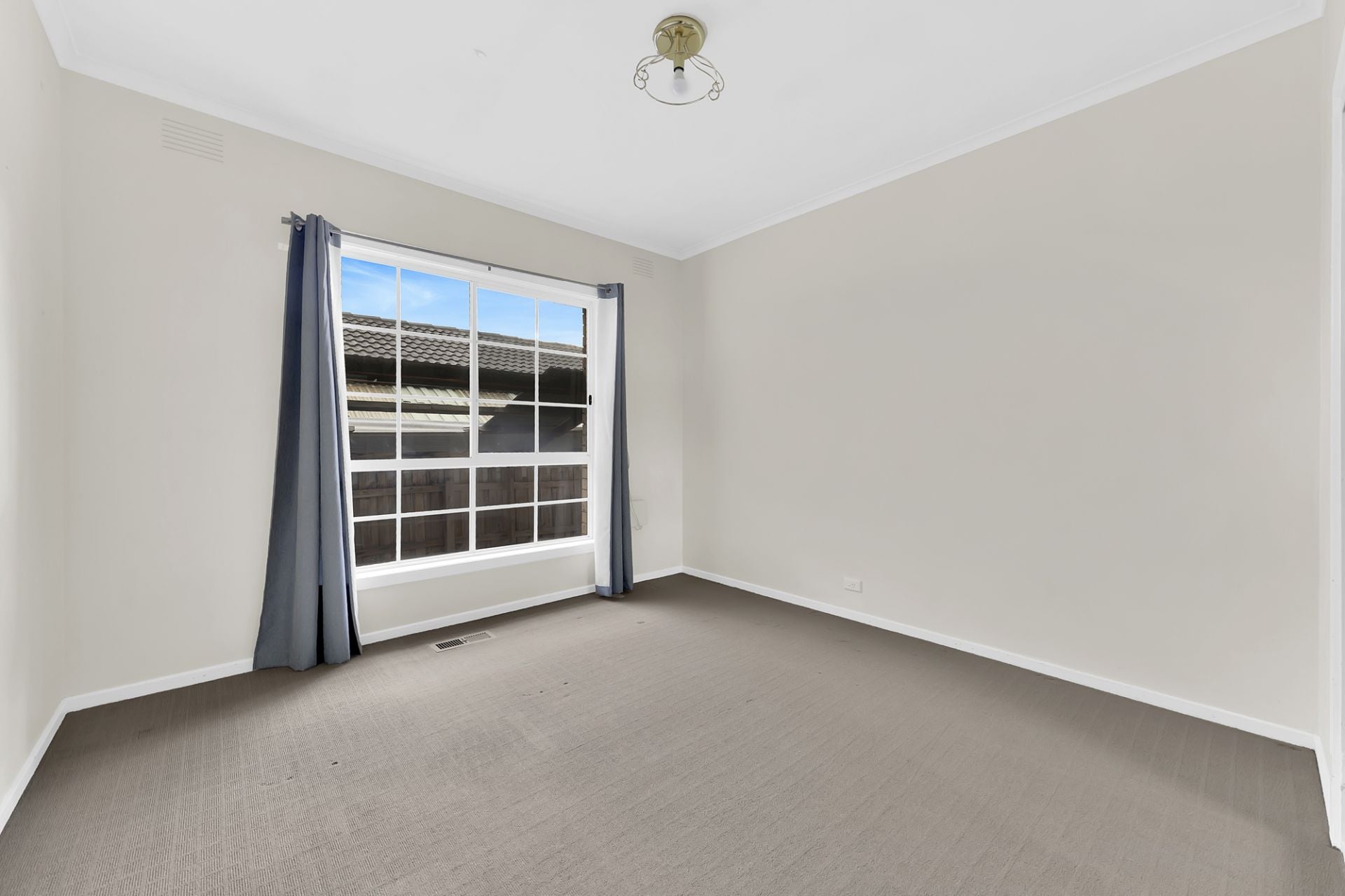 Modern Family Home in Prime Bundoora Location