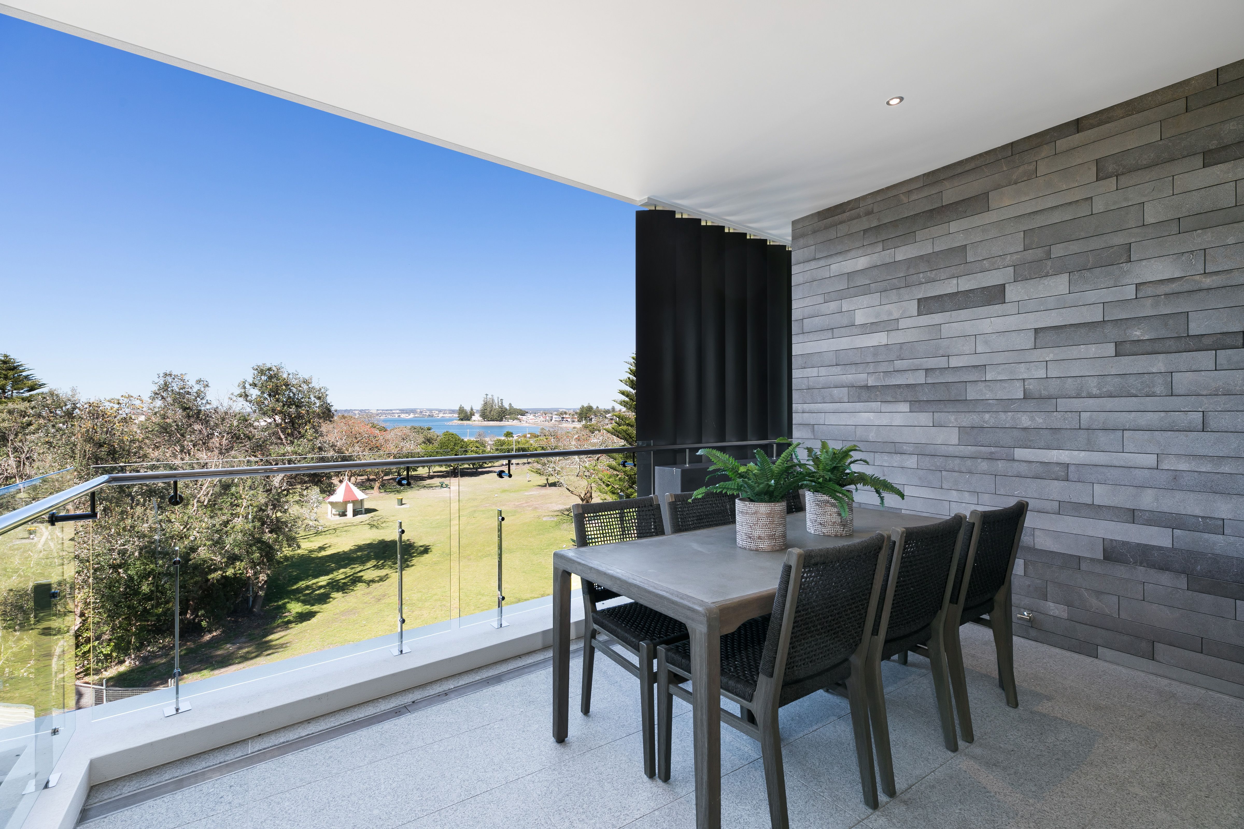 307/177 Russell Ave DOLLS POINT 2219