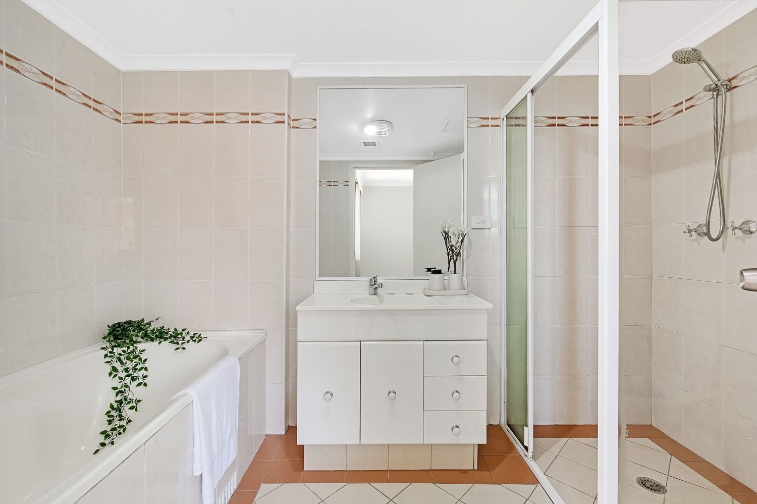 160/107 Pacific Highway, Hornsby, Hornsby - Thumbnail 7