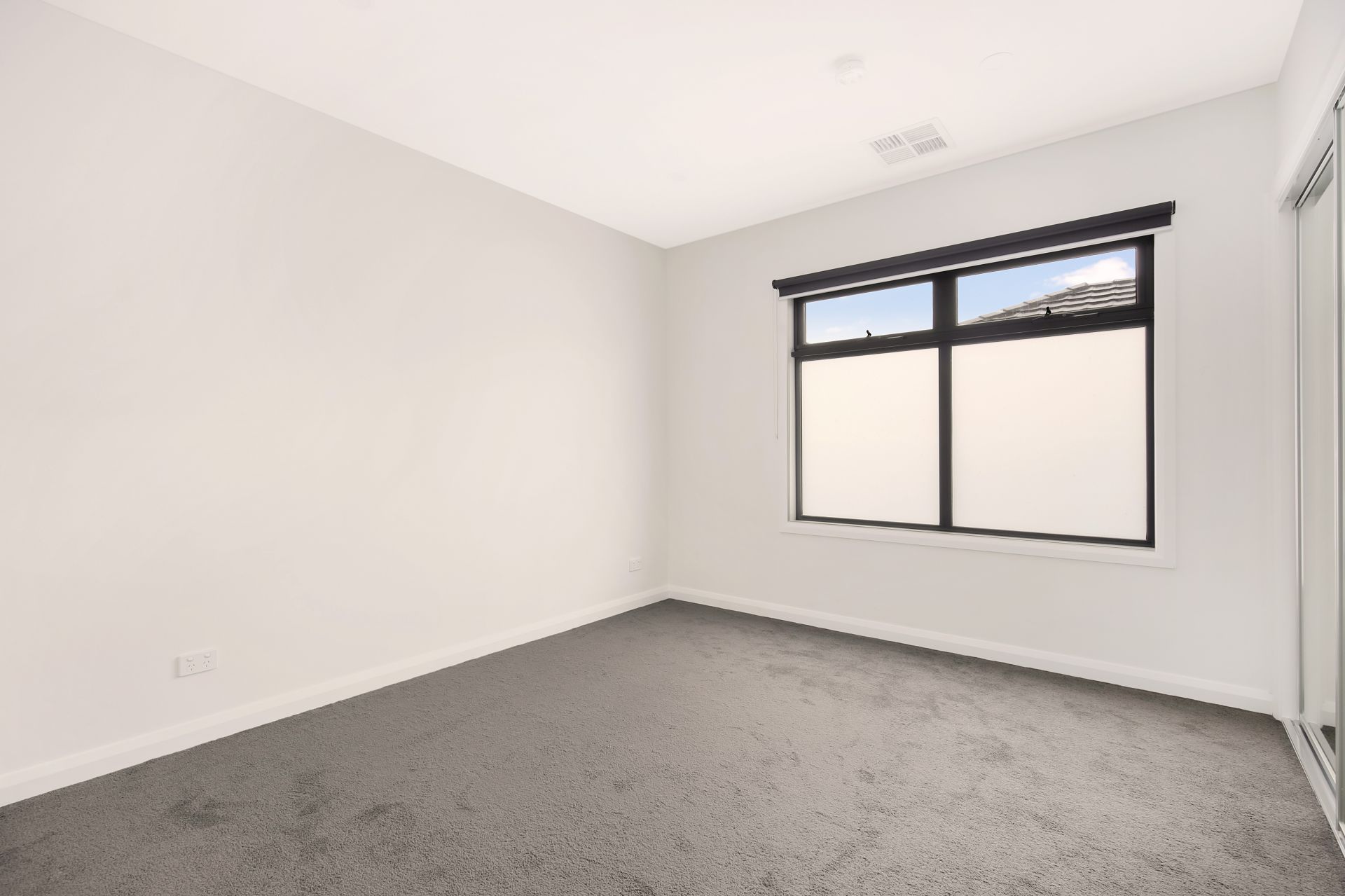 Beautiful Townhouse in a Great Location!