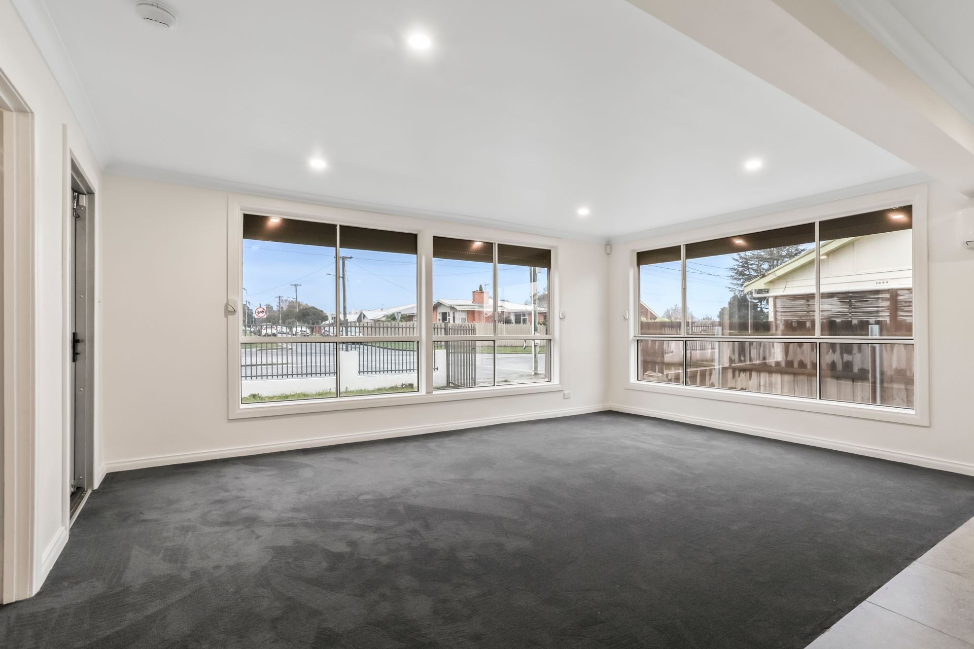 209 Penquite Road Norwood, Norwood - Thumbnail 4