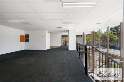 HIGHLY EXPOSED NEWSTEAD OFFICE/SHOWROOM!