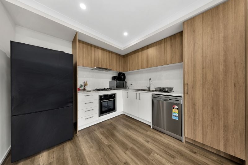 11 Romanesque Drive, Deanside