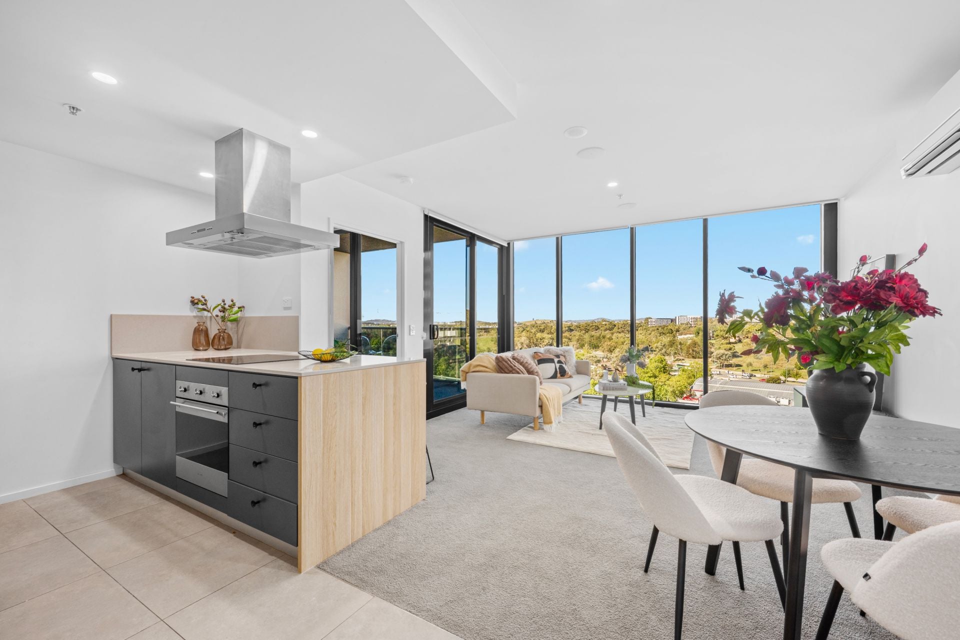 801/4 Grazier Lane Belconnen ACT, Belconnen - Thumbnail 2