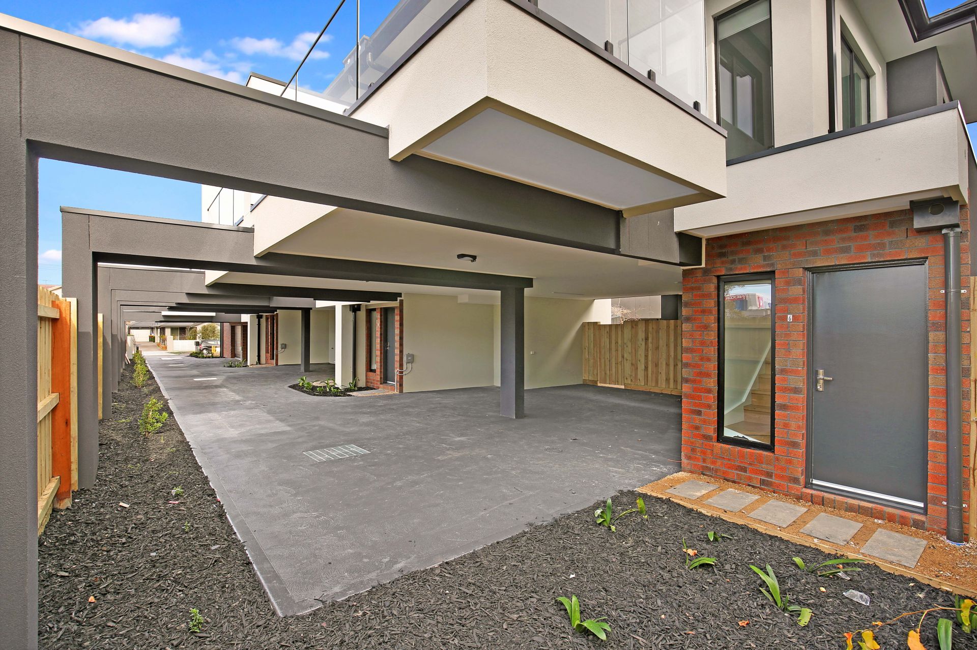 Modern Home in a Great Location – Move In Ready!