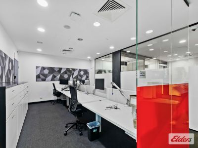 HIGH EXPOSURE GROUND FLOOR RETAIL/OFFICE!