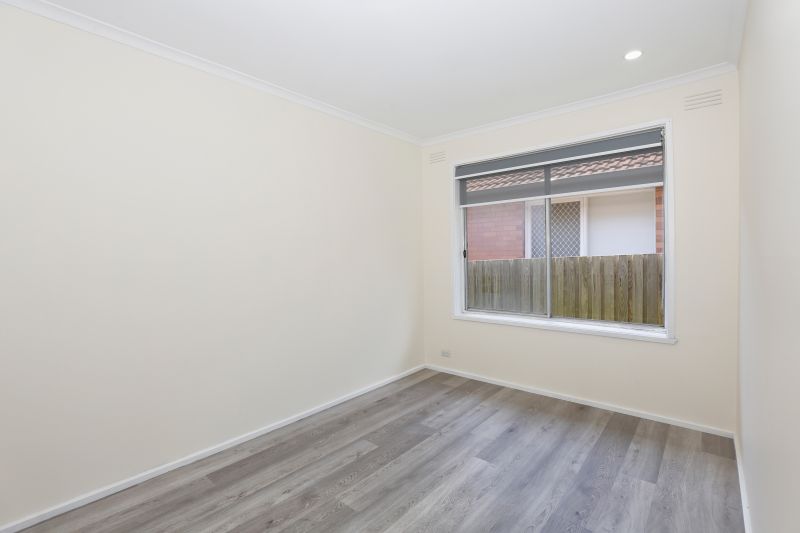 15 Menzies Parade, Lalor