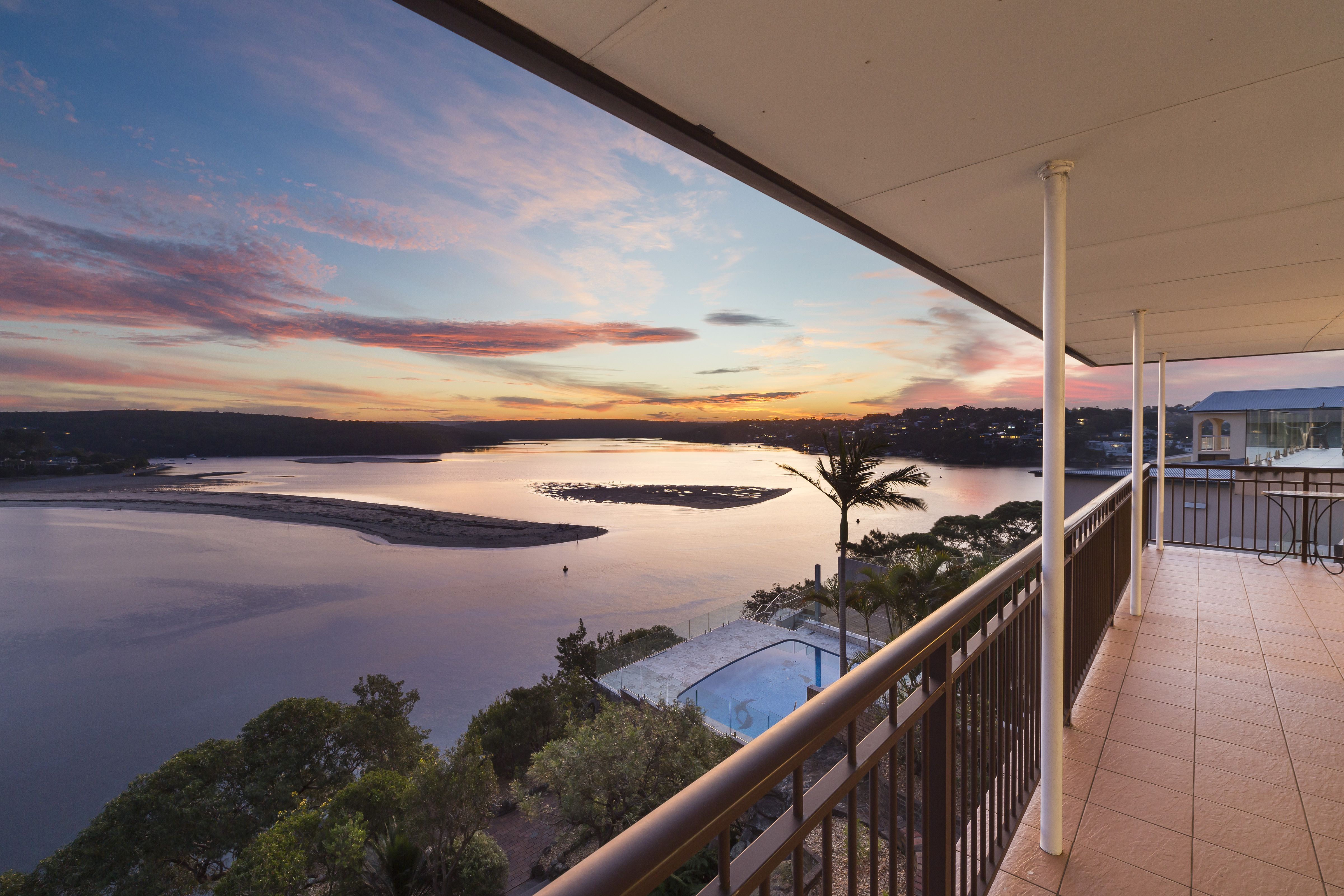 8 Loch Lomond Crescent BURRANEER 2230