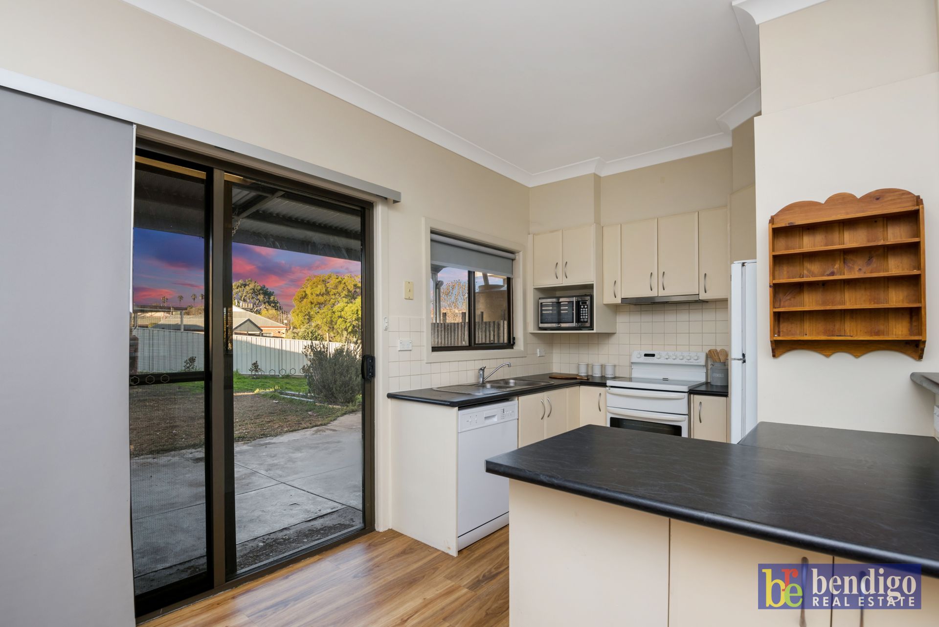 100 Maple Street Golden Square VIC, Square - Thumbnail 4