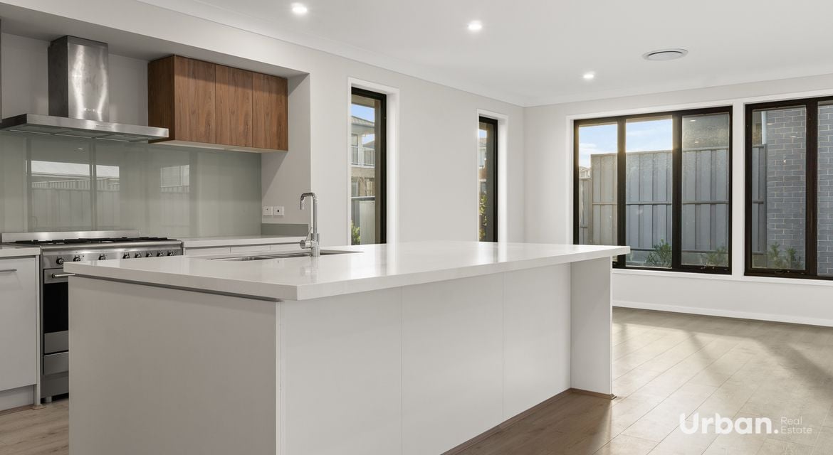 Box Hill 37 Storyteller Parkway (Gables)