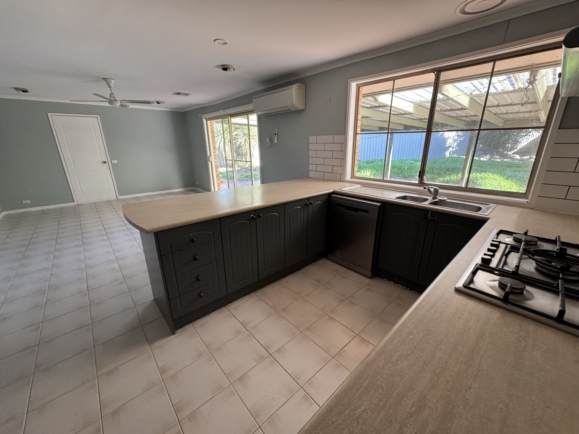 38 Mccarthy Court WALLAN VIC, Wallan - Thumbnail 4