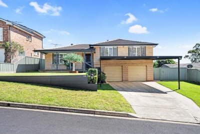 Bradbury 46 Manooka Crescent