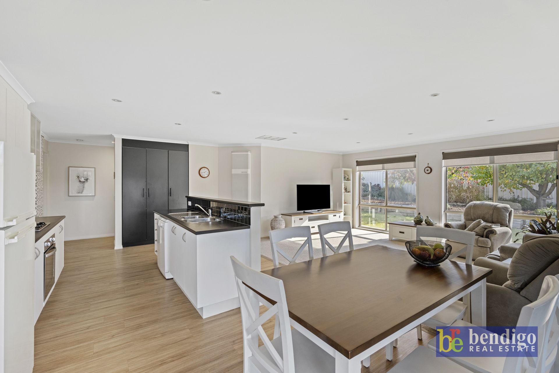 13 Arthurs Crescent Strathfieldsaye VIC, Strathfieldsaye - Thumbnail 8